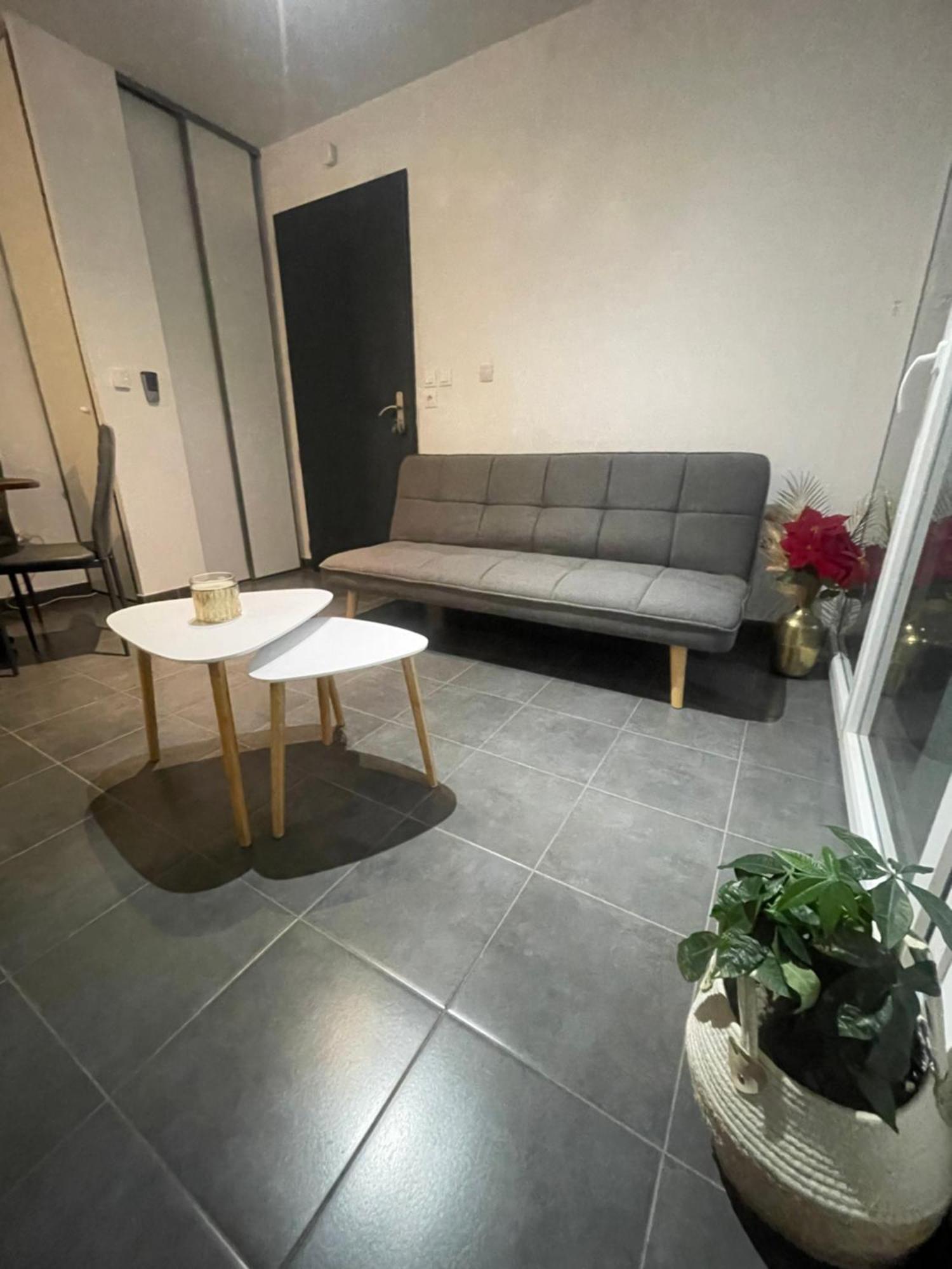Appartement F2 Neuf Mauguio Eksteriør bilde